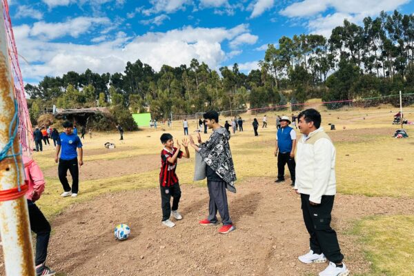 Getting Hifives although I was not very good